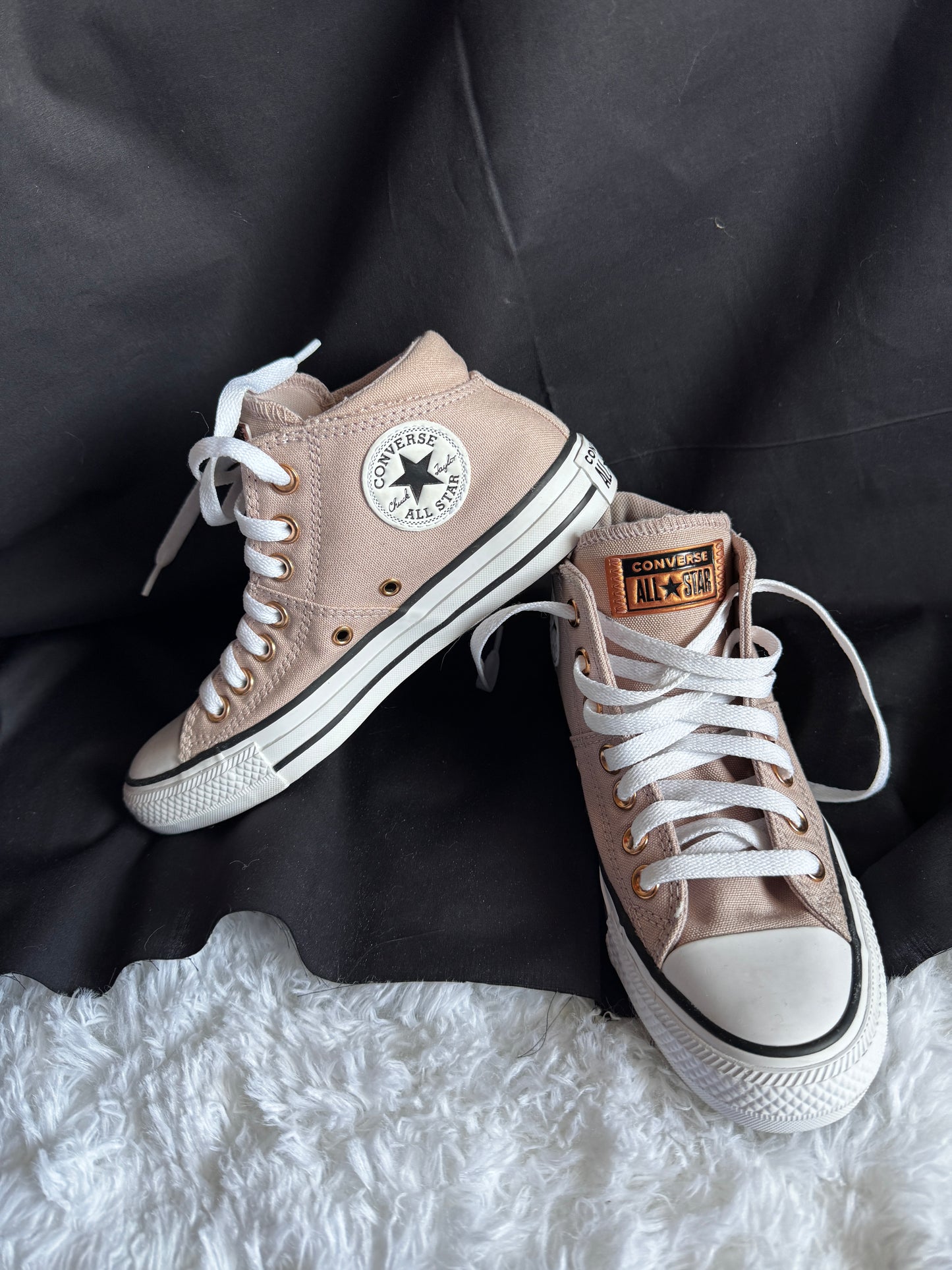 Converse Chuck Taylor All Star Madison Mid Chaotic Neutral