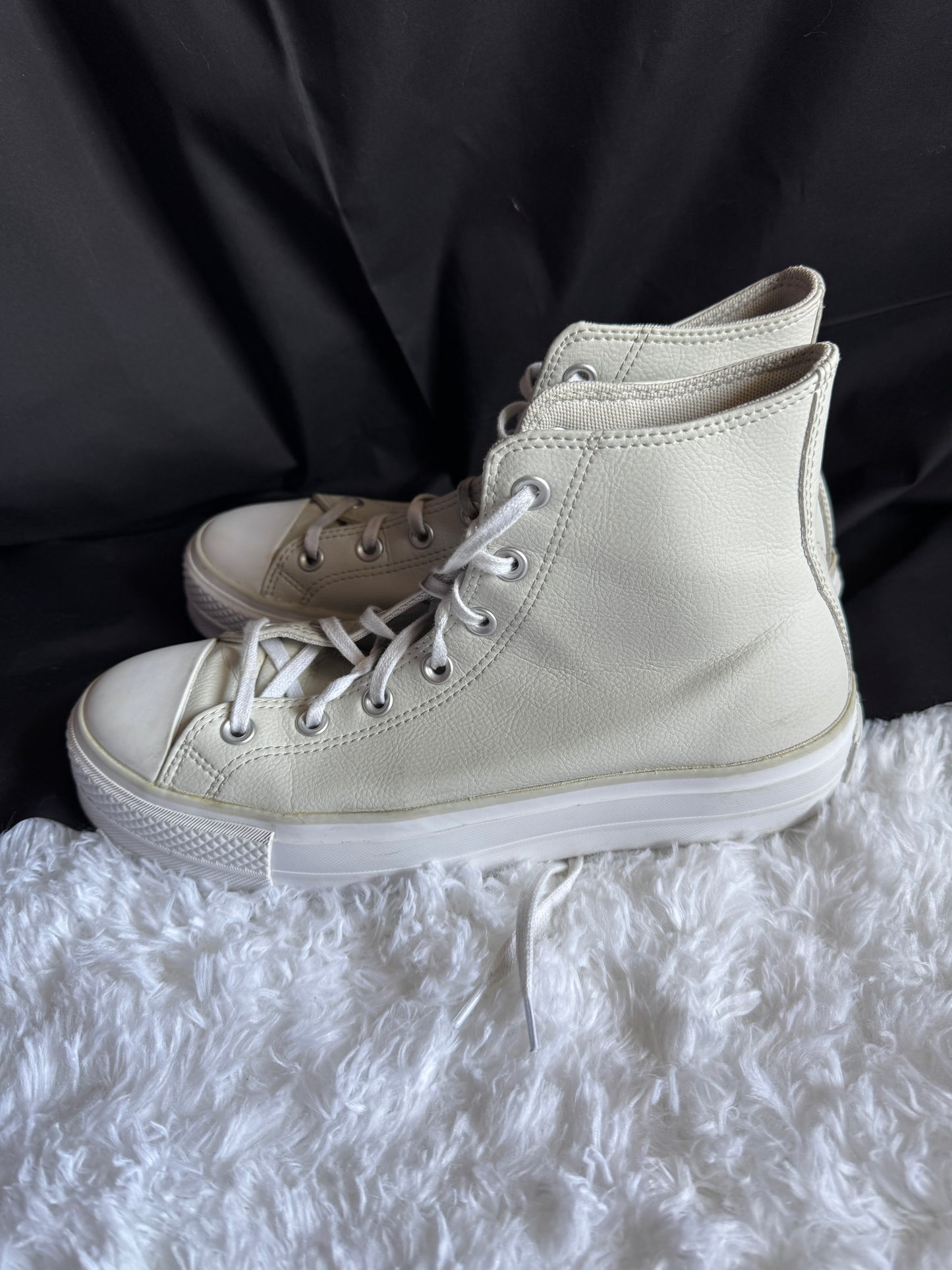 Converse Chuck Taylor All Star Platform Cream/White Leather Size 10