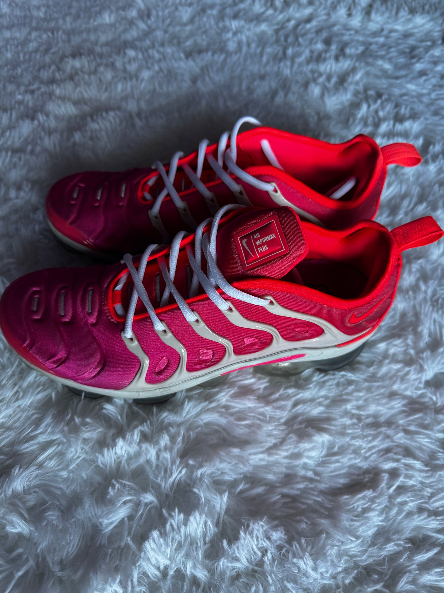 Nike W Air Vapormax Plus Platinum Tint Pink Blast