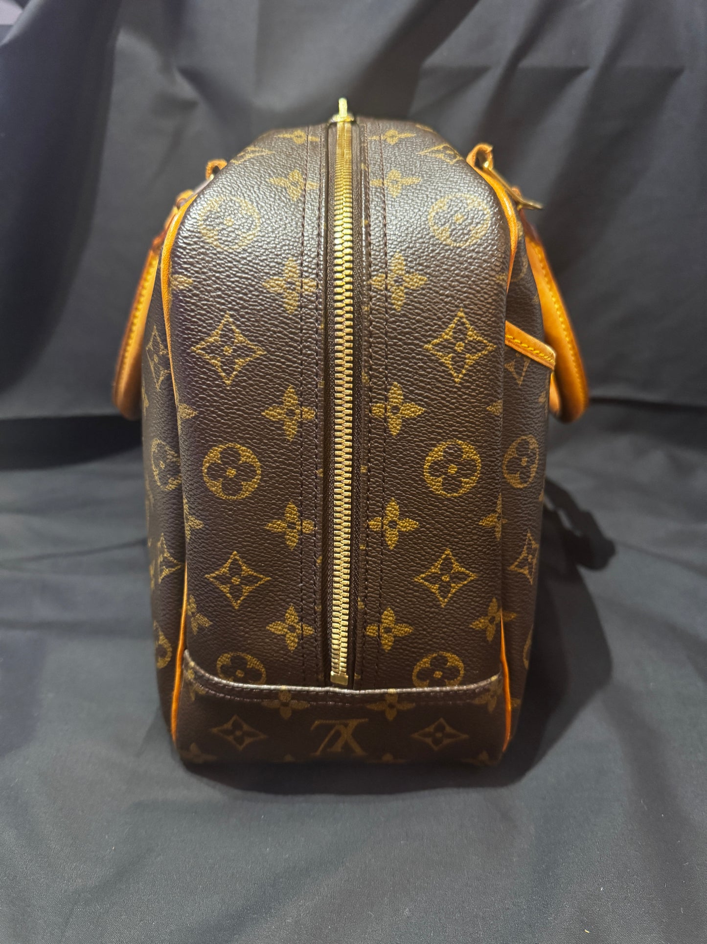 Louis Vuitton Deauville Bowling Business Monogram Bag