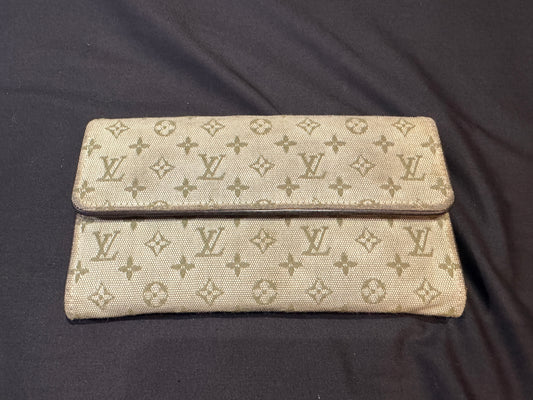 LOUIS VUITTON Monogram Mini Lin Idylle International Long Wallet Green