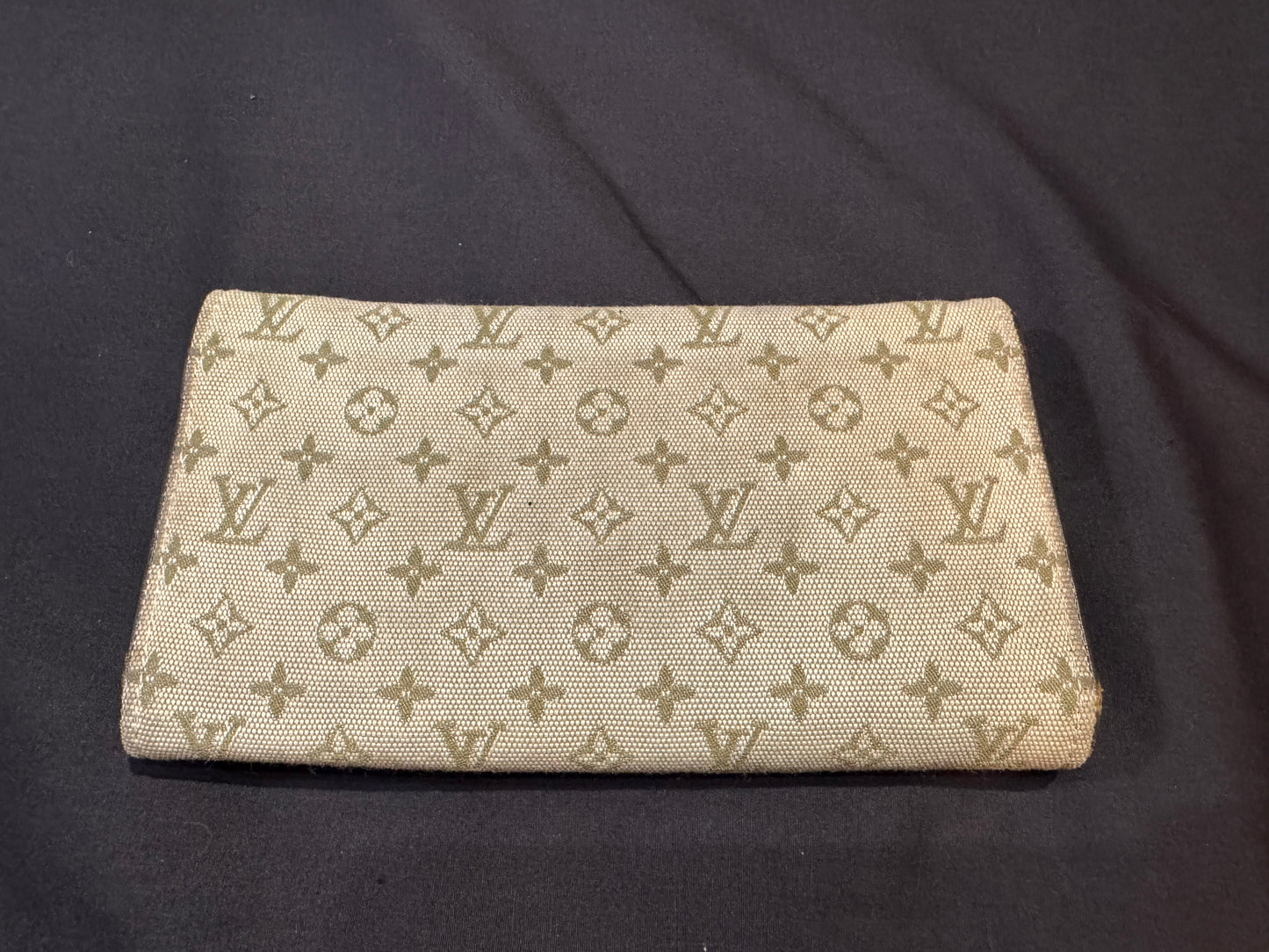 LOUIS VUITTON Monogram Mini Lin Idylle International Long Wallet Green