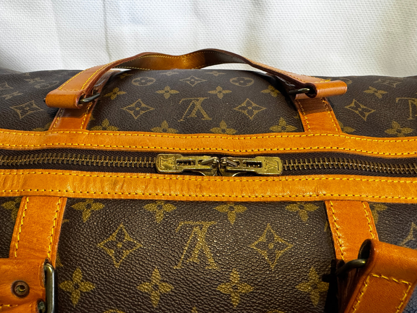 Louis Vuitton monogram Sac Souple 55