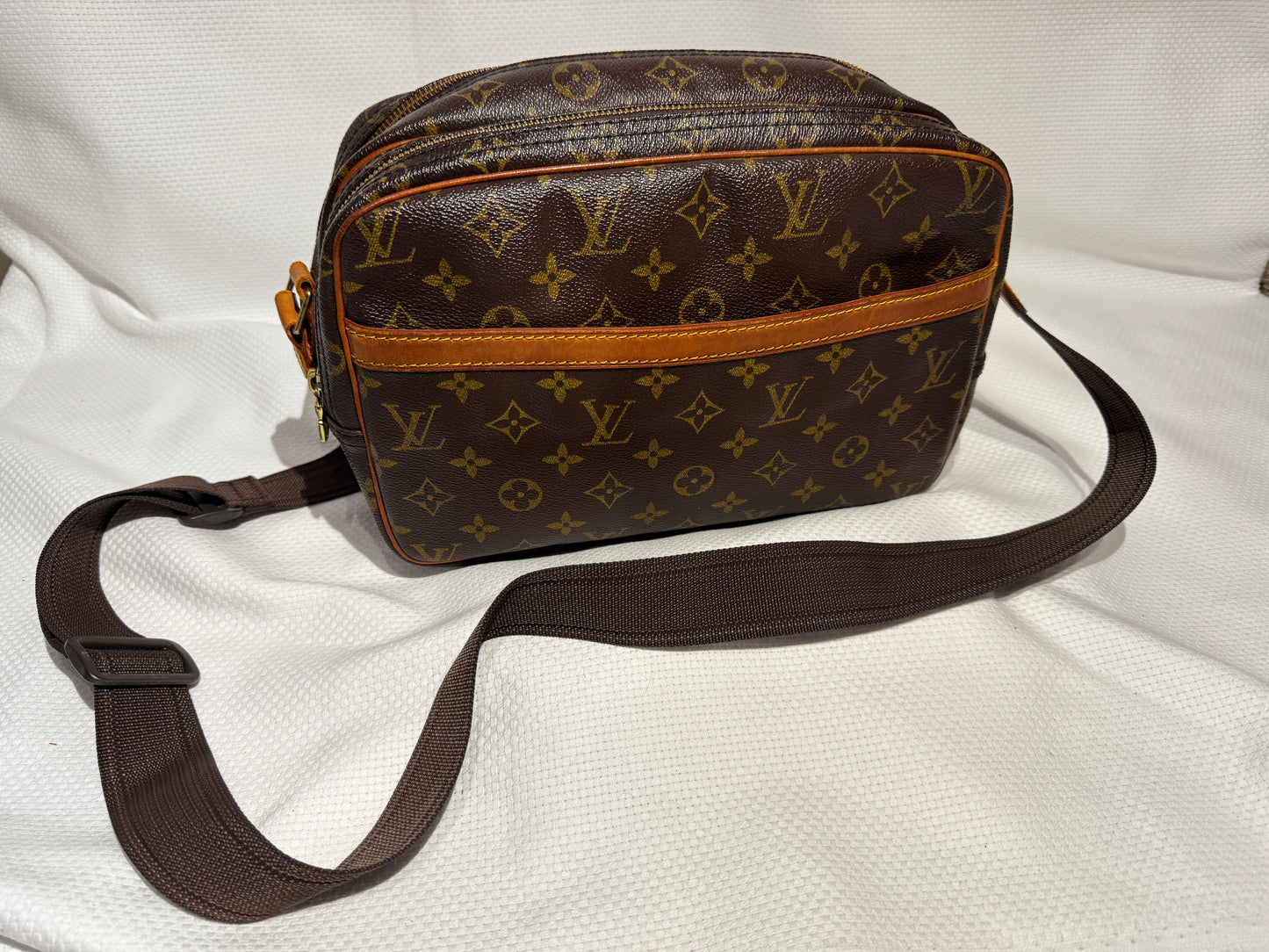 Louis Vuitton Reporter PM Crossbody Shoulder Bag Monogram Leather