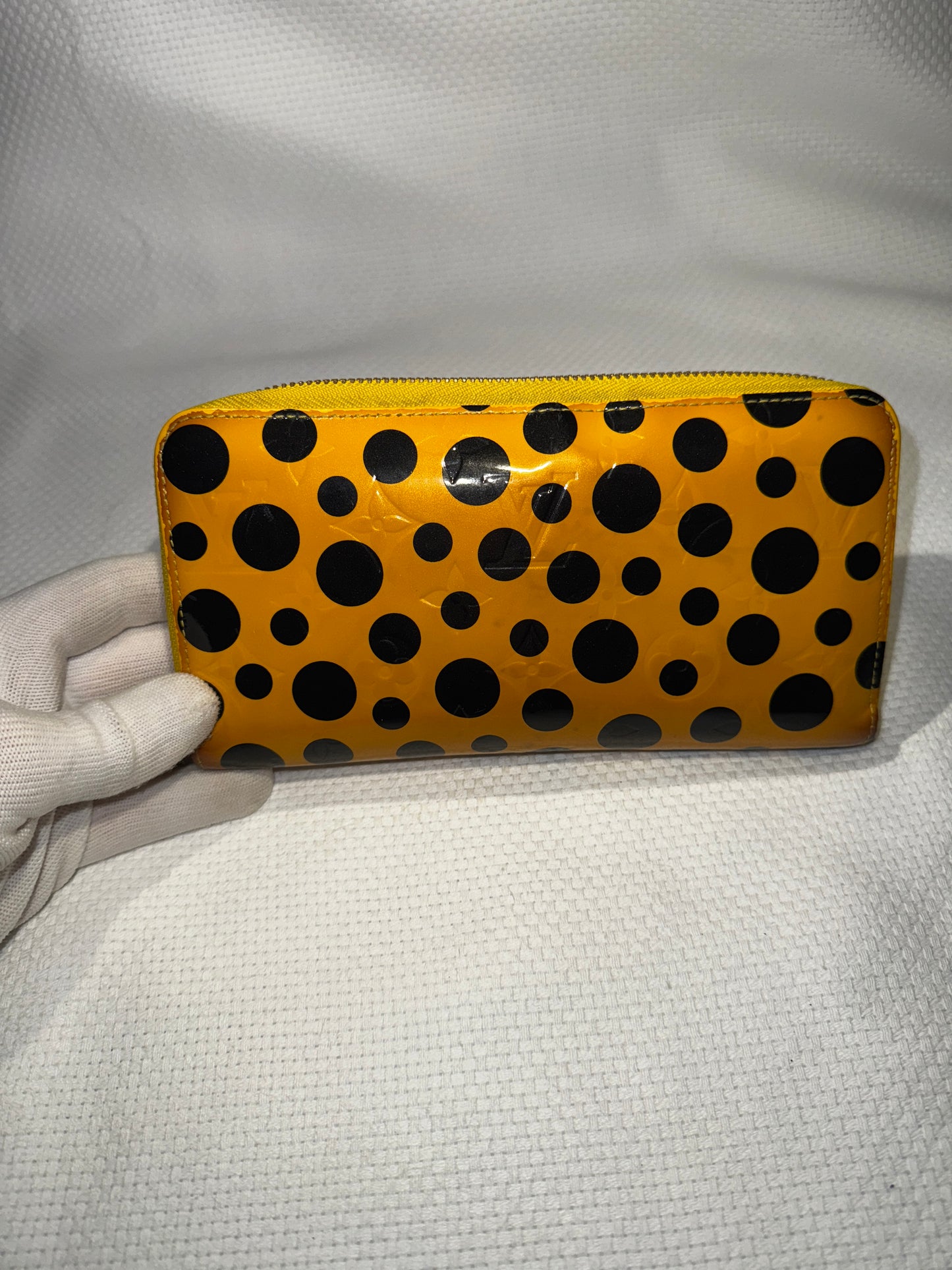 Louis Vuitton x Yayoi Kusama Monogram Vernis Dots Infinity Zippy Wallet