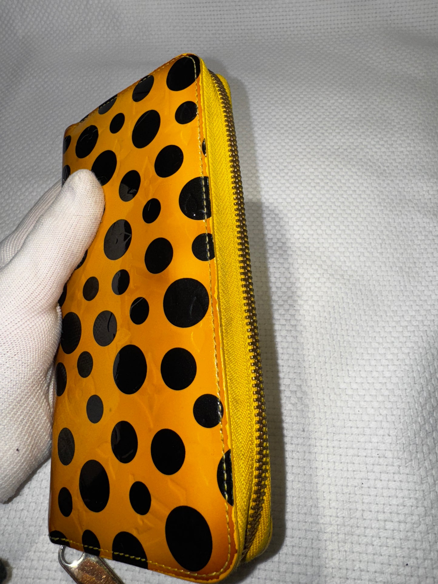 Louis Vuitton x Yayoi Kusama Monogram Vernis Dots Infinity Zippy Wallet