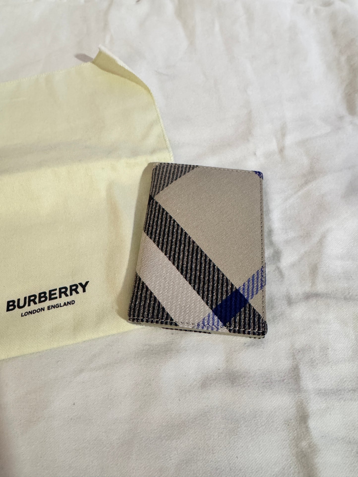 Burberry Novacheck Pocket Organizer