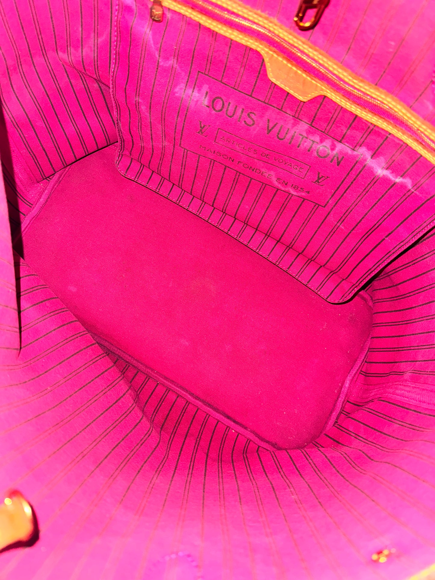 Louis Vuitton Neverfull GM with Pivoine Interior